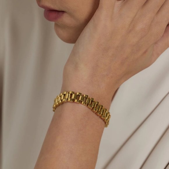 NEW 18K Gold Plated Chain Link Bracelet - Picture 5 of 8